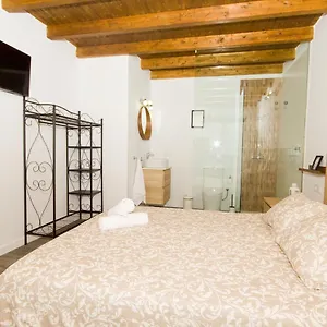 Alonsos - Open Mall - By Az Guest house