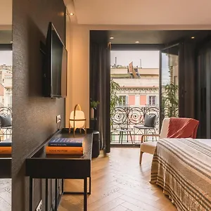 https://hotel-casa-sagnier.catalonia-hotels.com