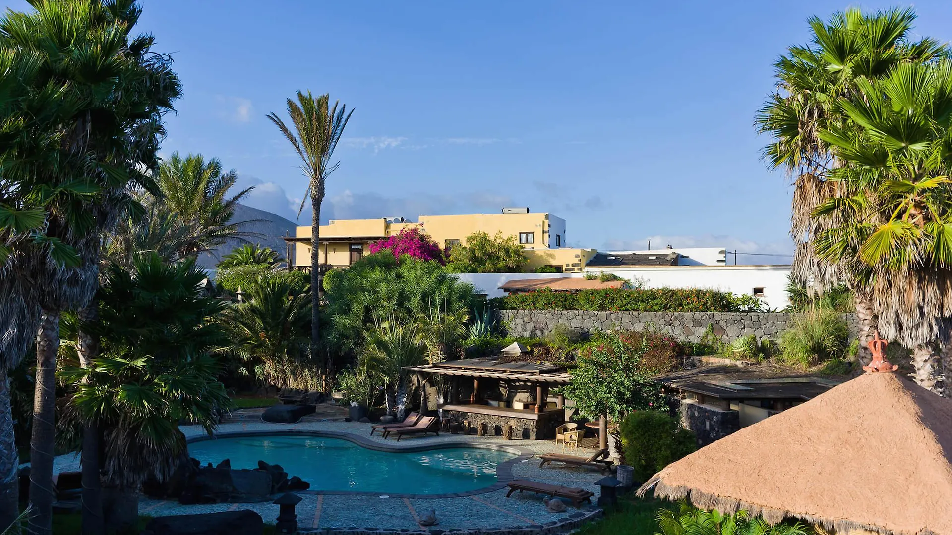 Hotel Casa Tomarén San Bartolomé