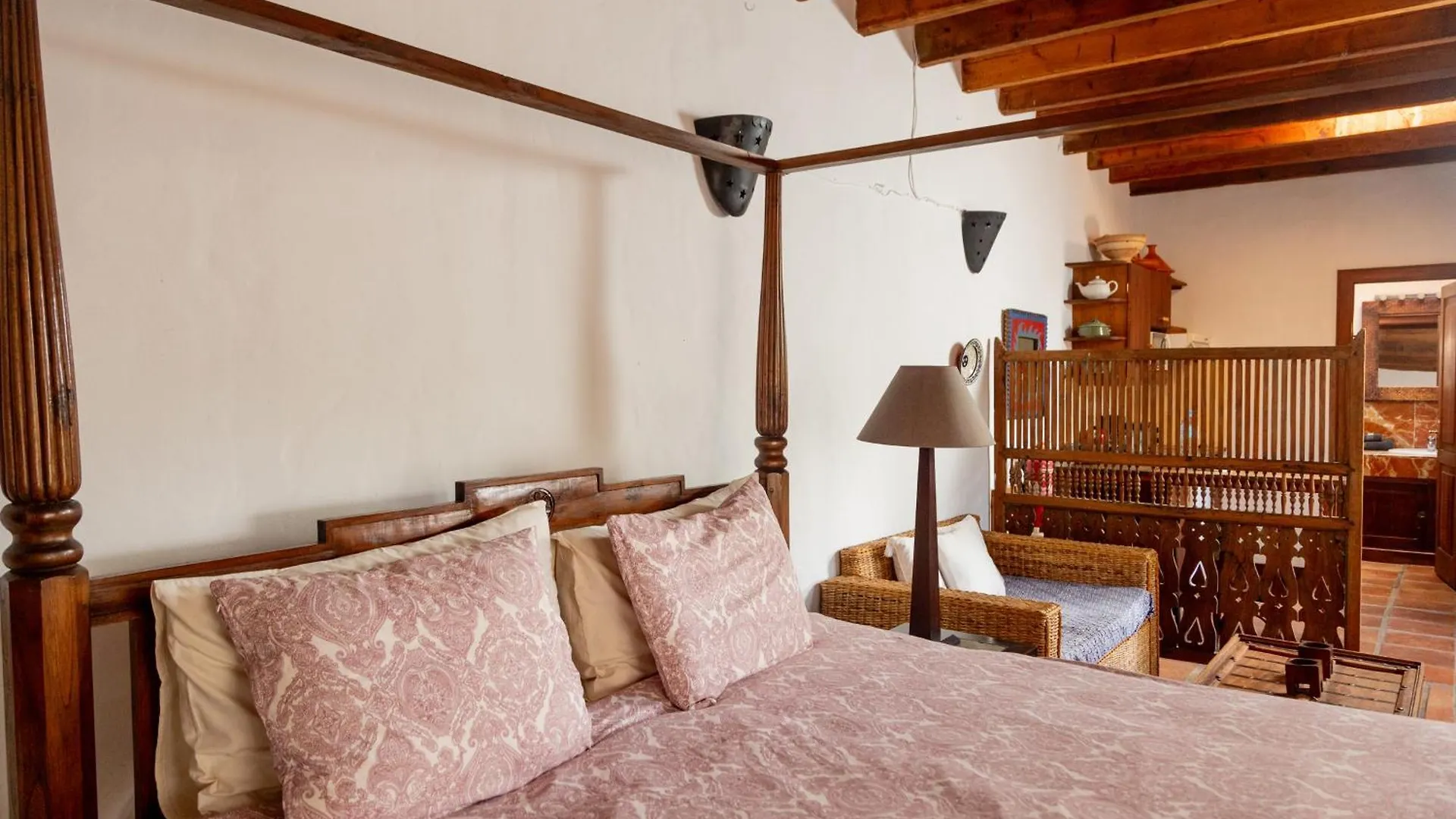 Hotel Casa Tomarén San Bartolomé 3*,  Spagna