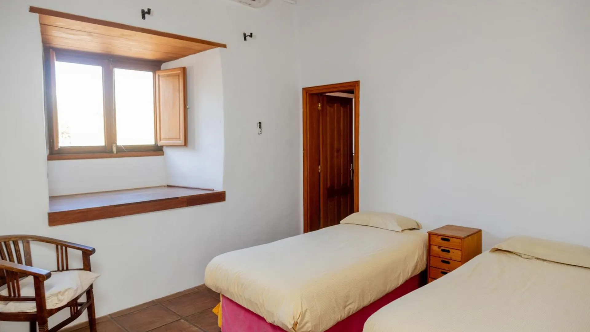 Hotel Casa Tomarén San Bartolomé