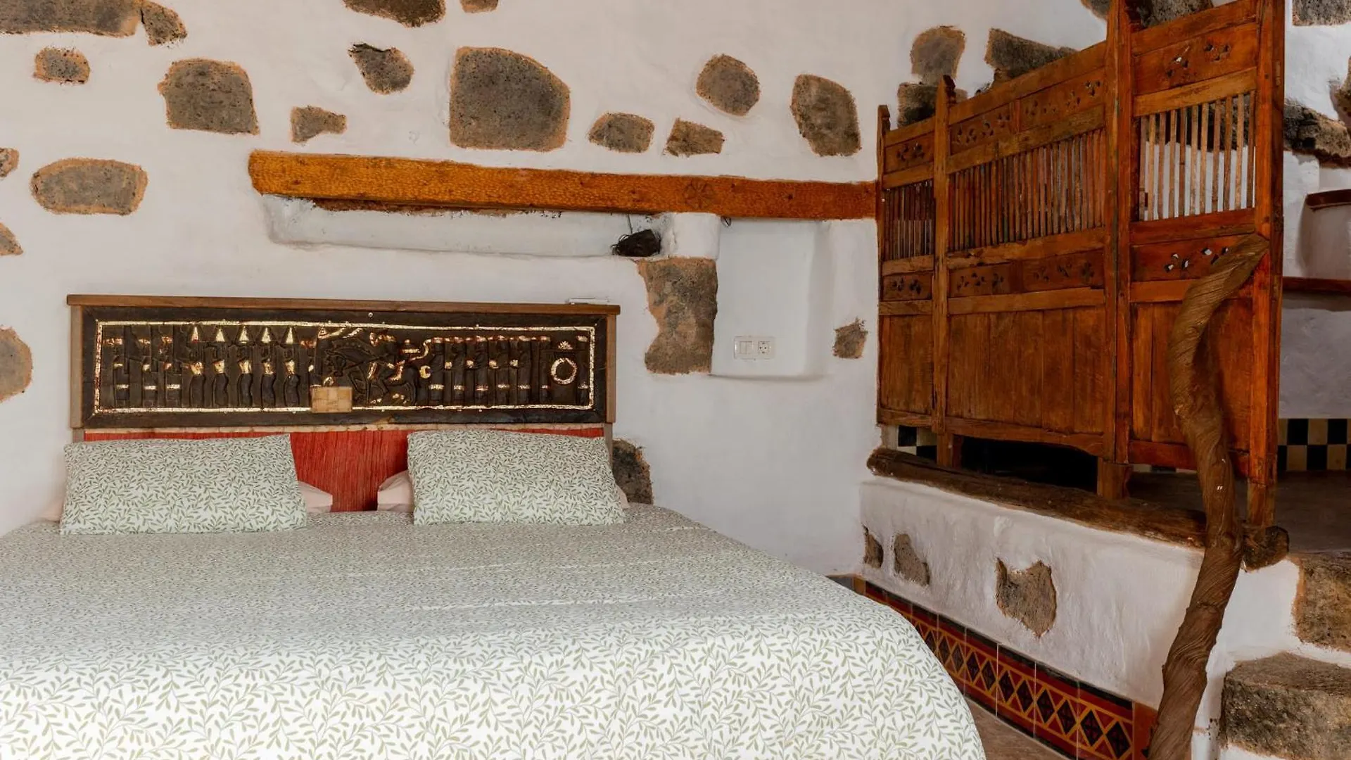 Hotel Casa Tomarén San Bartolomé Spagna